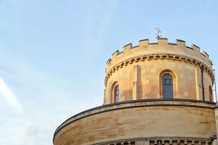 GrailTrail: Quest for the Holy Grail — Self-Guided London Walk photo 4
