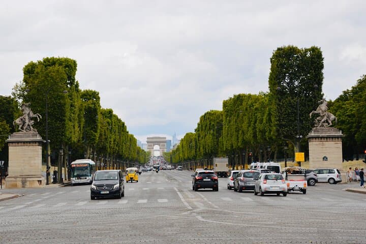 Private Paris City Tour by Car — Custom 4-Hour Guided Drive and Walks photo 6