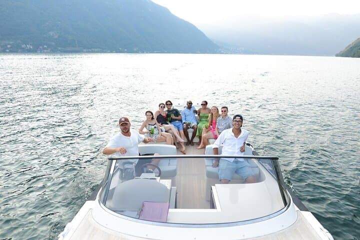 Private Luxury Open-Bar Boat Tour on Lake Como from Argegno photo 6