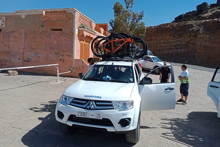Two-Day Atlas Mountain Bike Tour: Imlil & Imnan Valleys