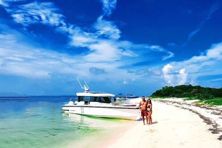 Half-Day Luxury Boat Tour in St. Petersburg — Snorkel Johns Pass, Egmont Key & Shell Key