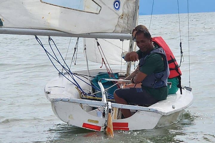 Learn to Sail at Tanjung Aru Beach: 2-Hour 470 Dinghy Coaching in Kota Kinabalu photo 4