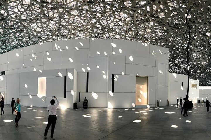 Abu Dhabi Private Full-Day: Sheikh Zayed, Louvre & Heritage Tour photo 5
