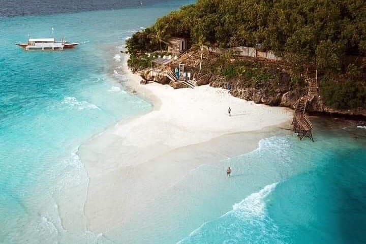 Sumilon Island Full-Day Private Exploration: Sandbar, Kayaks & Resort Comfort