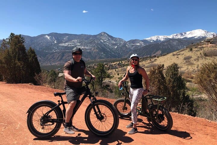 E-Bike Garden of the Gods: Highlights & Hidden Gems Guided Tour photo 4