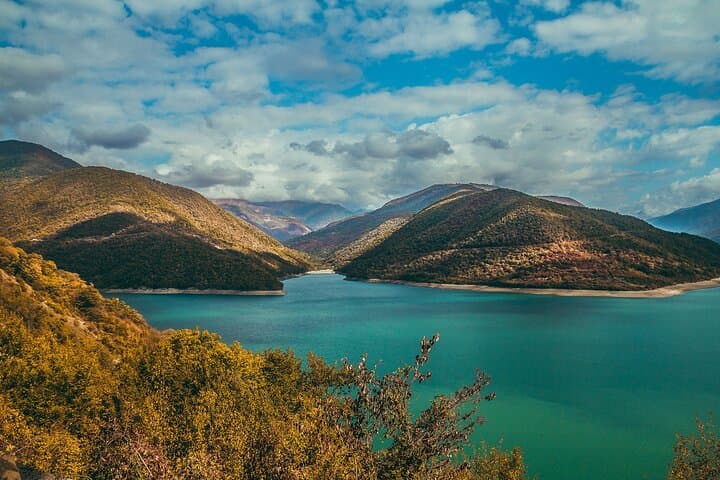 Tbilisi to Kazbegi: Gergeti, Ananuri & Gudauri Day Trip Guide photo 4
