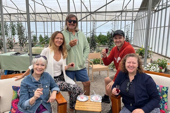 Edible Hibiscus Farm Tour on Hawai‘i’s Hamakua Coast — Roselle Tasting & Hydroponic Greenhouse photo 2