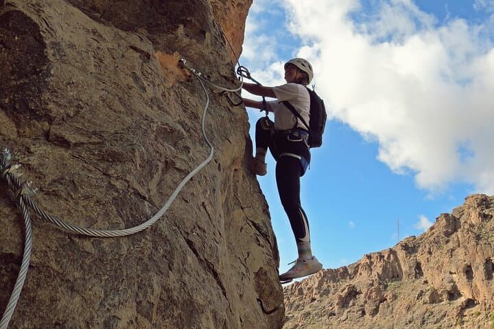 via-ferrata-gran-canaria-adventure-route-for-first-time-climbers photo 2