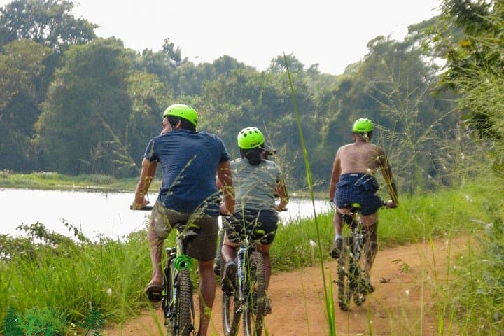 Cycle the Cultural Corridor: Dambulla and Sigiriya Private Cycling Tour from Pasikuda photo 6