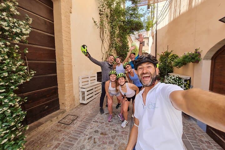 Spello E‑Bike Olive Path & Winery Lunch — Scenic Umbrian Cycling Tour