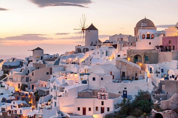 Santorini Hidden Spots Private Tour: Oia, Red Beach & Akrotiri Lighthouse
