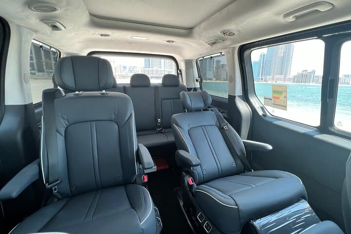 Private Luxury Minivan Transfer in Dubai — Hourly City & Airport Service photo 4