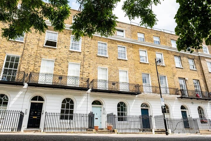 Self-Guided London Walking Tour App — 30+ Must-Visit Stops from Westminster to Piccadilly photo 3