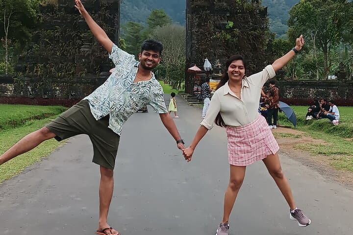 Custom Ubud Highlights Tour: Tegalalang, Tirta Empul & Monkey Forest Private Day Trip photo 3