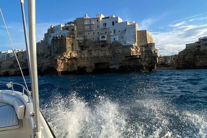 Polignano Boat Tour with Aperitif: Cliffs, Caves & Swim photo 3