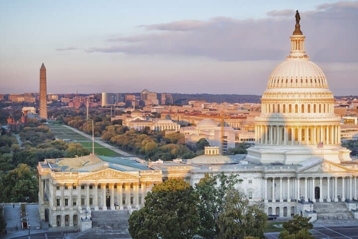 5-Day East Coast Classics: New York to D.C., Niagara Falls & Boston Tour
