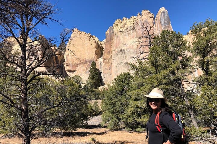 El Morro Hike and Zuni Jewelry Tour: Inscription Rock, Oasis Pools & Trading Post Shopping photo 3