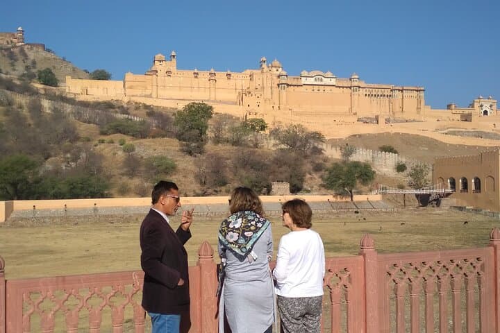 Jaipur 2-Day Private Sightseeing Tour — Amber Fort, City Palace & Markets photo 3