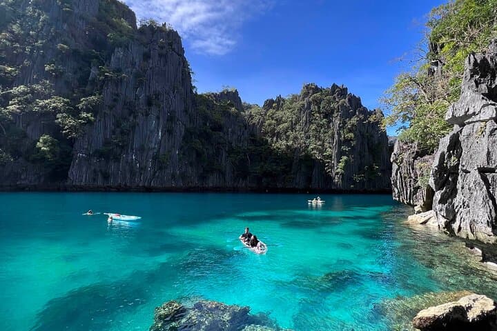 Coron Island Hopping Tour B — Skeleton Wreck, Barracuda Lake & Twin Lagoon Guide photo 6