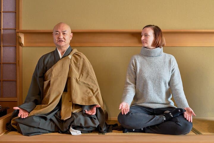 Forest Bathing and Temple Zazen: Private Maruyama Meditation Tour in Sapporo