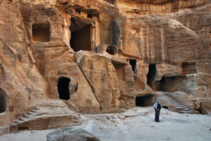 Eight-Day Jordan Adventure: Petra, Wadi Rum, Dead Sea & Amman photo 4