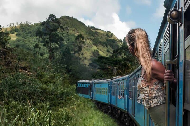 Ella Day Tour from Kandy — Scenic Train, Nine Arches & Little Adam's Peak photo 2