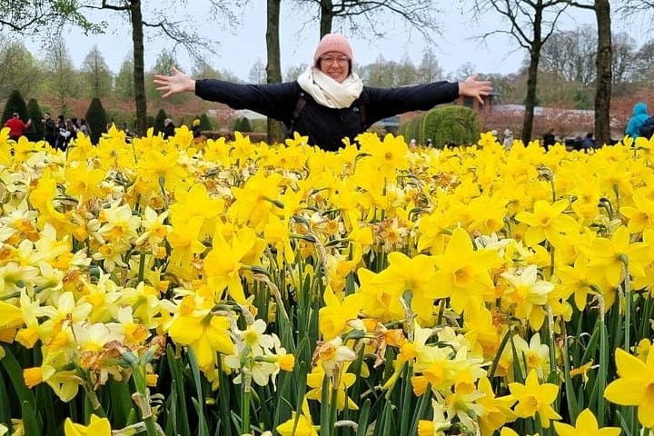 Private Keukenhof Gardens Day Trip from Amsterdam — Custom Tulip & Flower Experience photo 3