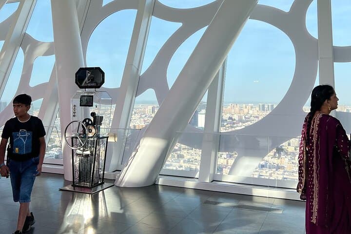 Dubai Frame and Miracle Garden Combo Tickets: Panoramic Views & Floral Spectacle photo 6