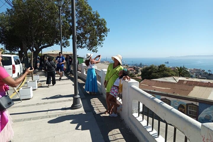 Private Day Tour to Valparaiso and Viña del Mar from Santiago photo 4