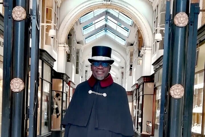 Soho Music Walking Tour: Beatles, Bowie & London's Rock History (2hrs) photo 3