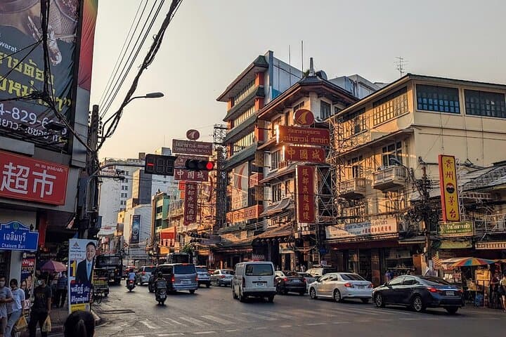 Bangkok Cultural Delight: Grand Palace, Wat Pho & Chinatown Day Tour photo 6