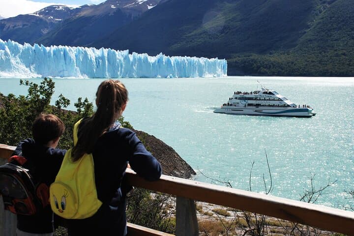 Gourmet Glacier Cruise to Perito Moreno, Upsala & Spegazzini photo 4