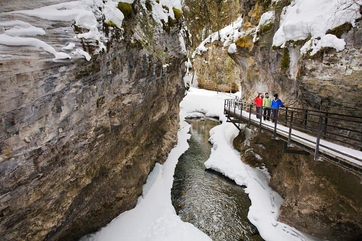 6-Day Rocky Rail & Icefields Journey: Jasper, Banff & Lake Louise photo 6