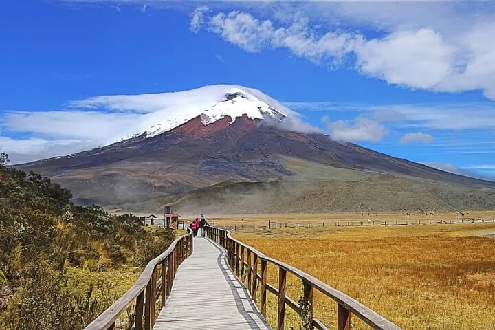 5-Day Ecuador Highlights: Quito, Mindo, Cotopaxi, Quilotoa & Baños Adventure photo 4