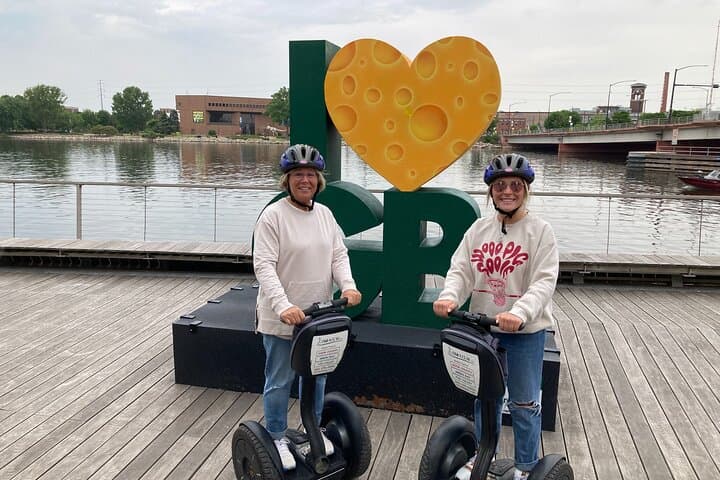 Glide Green Bay: Segway City Tour Along the Fox River