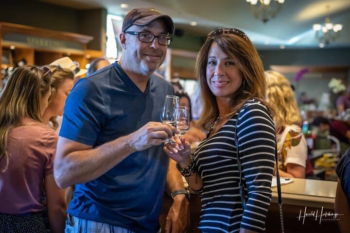 Private Custom Niagara Winery Tour from Niagara Falls, NY — Door-to-Door Tastings photo 3