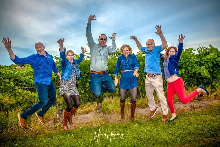 Private Custom Niagara Winery Tour from Niagara Falls, NY — Door-to-Door Tastings photo 5