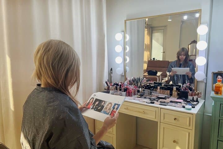 Seoul K-Pop Idol Makeup and Photoshoot Experience — 3-Hour Studio Transformation photo 2