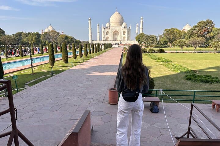 same-day-agra-taj-mahal-agra-fort-baby-taj-private-car-tour photo 4