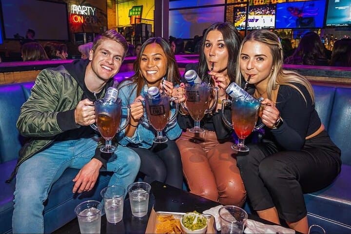 Gaslamp Bar Crawl: San Diego Downtown Nightlife Guide