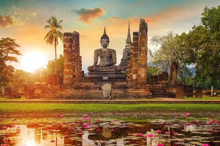 Ayutthaya Sunset Bicycle Tour to Ancient Temples: Evening Ride Through the World Heritage Park photo 3