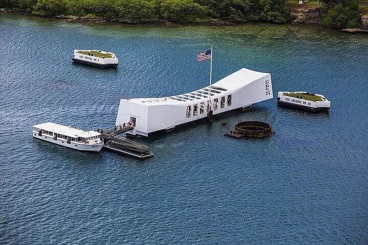 Private Pearl Harbor USS Arizona Memorial Tour — Skip-the-Line Historical Experience photo 2