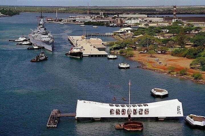 Private Pearl Harbor USS Arizona Memorial Tour — Skip-the-Line Historical Experience photo 3