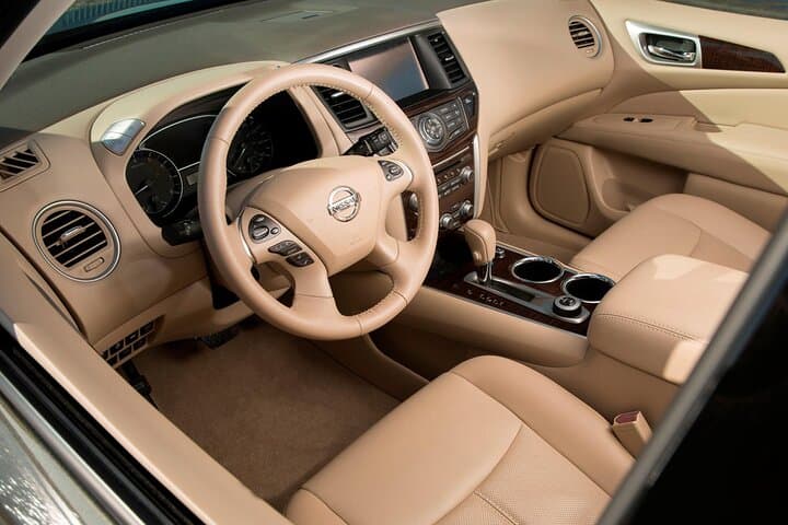 Full-Day Chauffeur Service in Dubai — Private Car with Driver photo 3