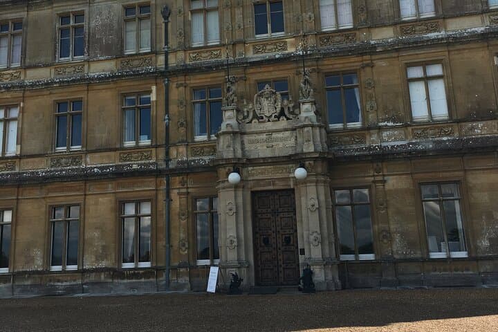 Southampton to London Transfer with Stop at Highclere Castle photo 3