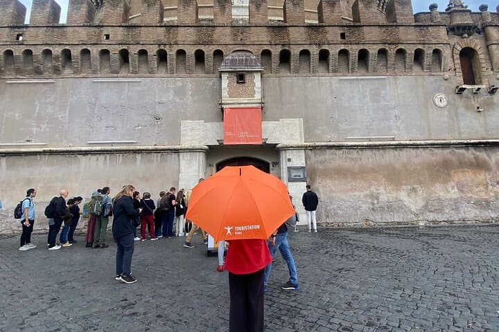 Castel Sant'Angelo Skip-the-Line: Hadrian's Fortress, Papal Apartments & Terrace Views photo 3