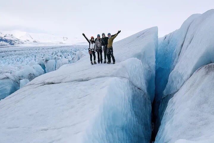 Private Falljökull Glacier Hike with Pro Photo Package — Skaftafell Adventure