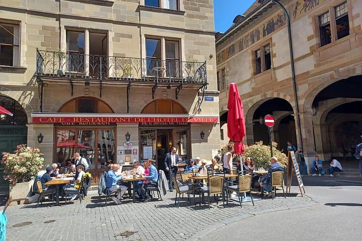 Private Chocolate and Watch Tour in Geneva — Chocolate Tastings & Watchmaking History photo 4