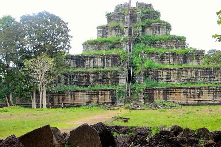 Preah Vihear and Koh Ker: Full-Day Private Temple Tour from Siem Reap photo 2