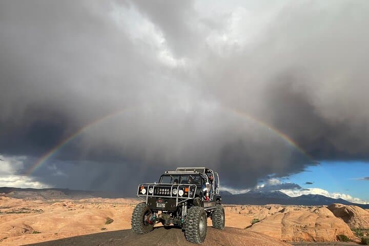 Conquer Moab’s Hell’s Revenge Trail: The "Beast" 4x4 Family Adventure